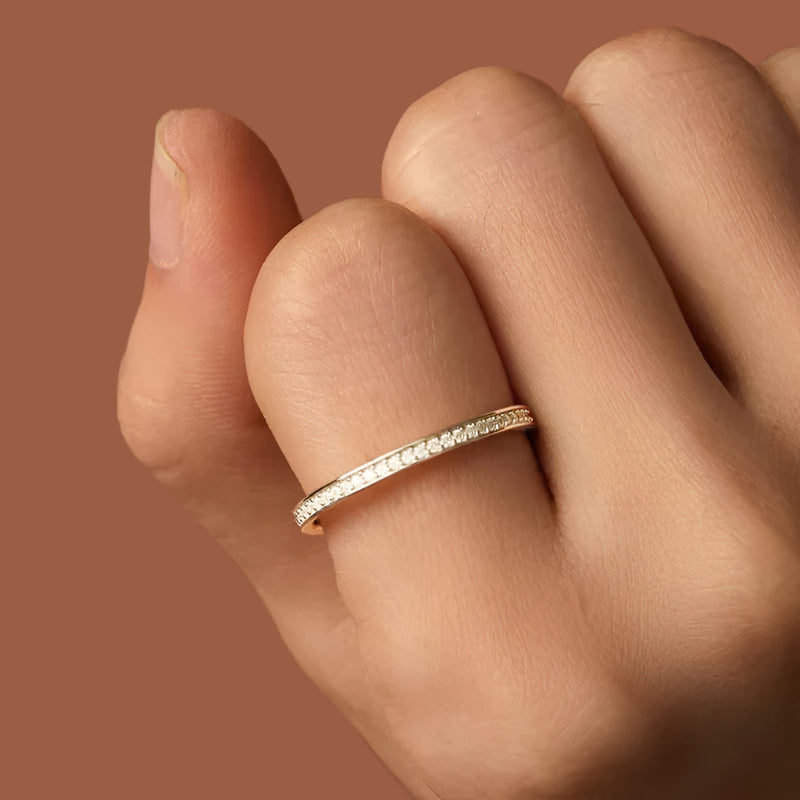 Moissanite Eternity Platinium-Plated Silver Band