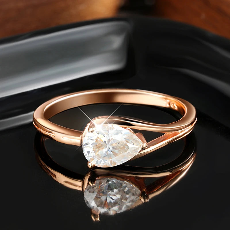 1Ct Pear-Cut Moissanite Ring – 18K Gold-Plated Silver