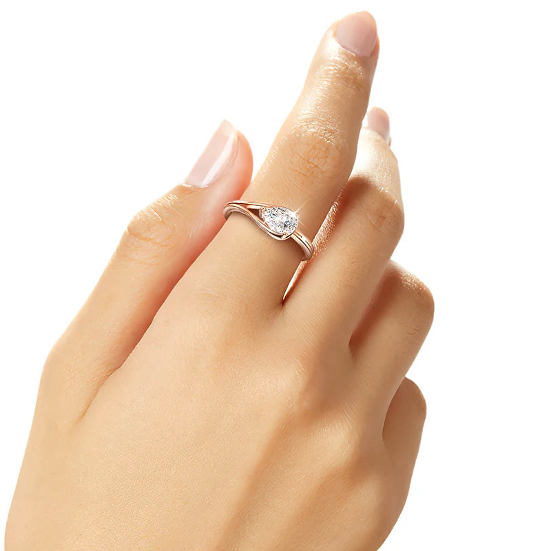 1Ct Pear-Cut Moissanite Ring – 18K Gold-Plated Silver